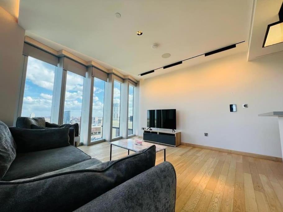 New Manhattan Loft Gardens Stratford Лондон Екстер'єр фото