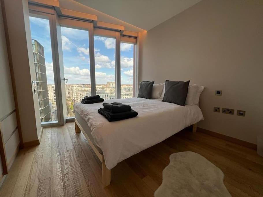 New Manhattan Loft Gardens Stratford Лондон Екстер'єр фото